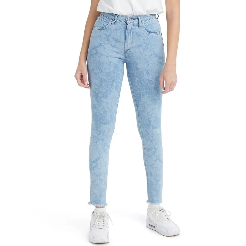 Levi's Women's 721 High Rise Skinny Jeans  Color Soho Splash Size 27/S